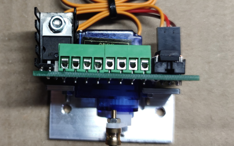 1.1.1 Servo-Unterflurweichenantrieb für H0, TT, N