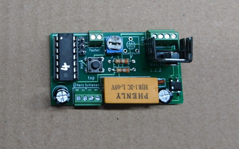 1.2.2 Servo-Unterflurweichenantrieb mit Herzstückumpolung, programmierbar, für alle Spuren
