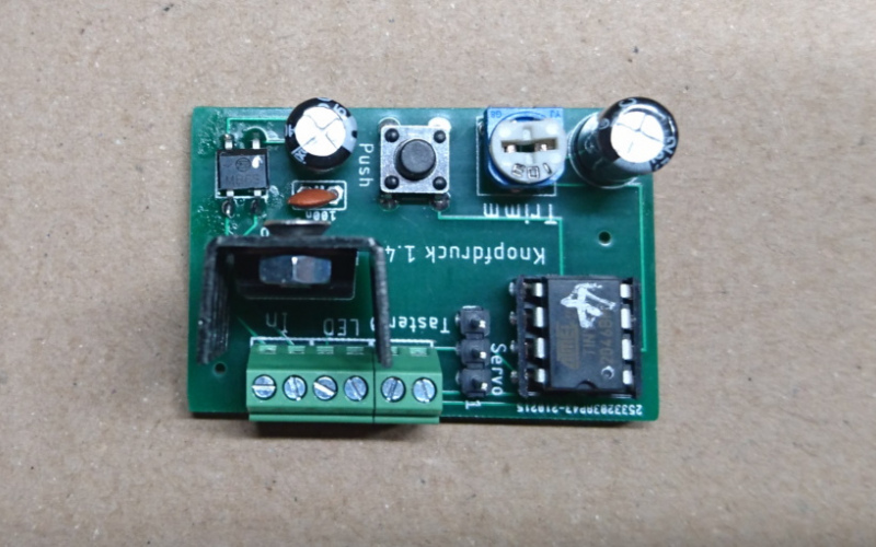 1.4.1 K1 - Knopfdruckaktion "Winken" mittels Servo