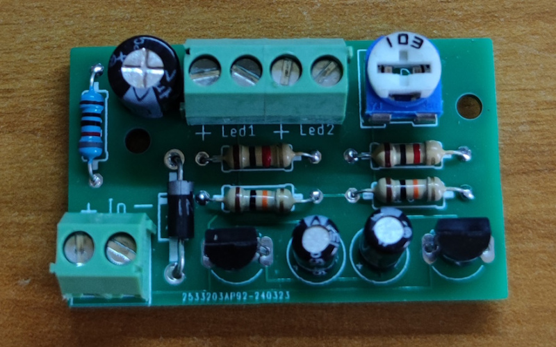 5.1.1 regelbarer Wechselblinker, Baustellenblinker