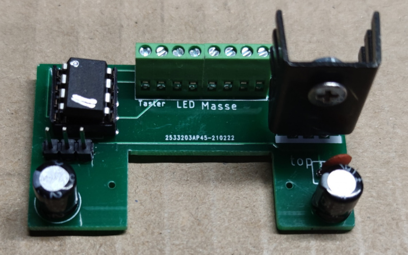 5.0.2 Servo stufenlos mit Tastern steuern, mit Stopp beim Start